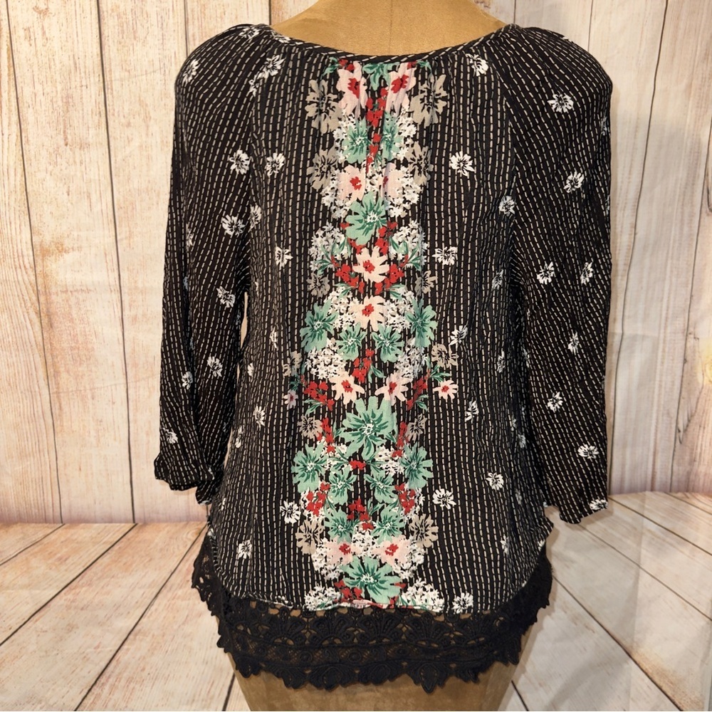 Style & Co. Black Floral Blouse with Tassel tire & crochet lace hem, sz M​​ - Picture 3 of 12